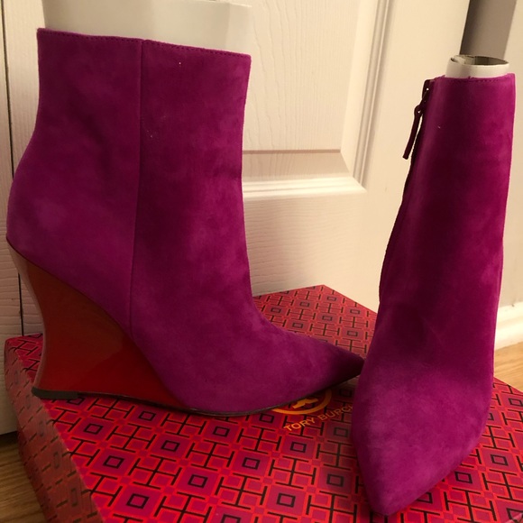 TORY BURCH SCULPTED WEDGE ANKLE BOOT - Picture 5 of 9